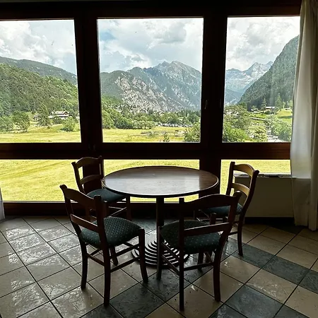 Foyer Ξενοδοχείο *