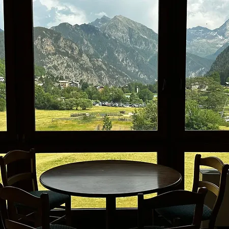 Foyer فندق بروسون