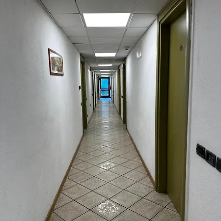 Foyer * Brusson